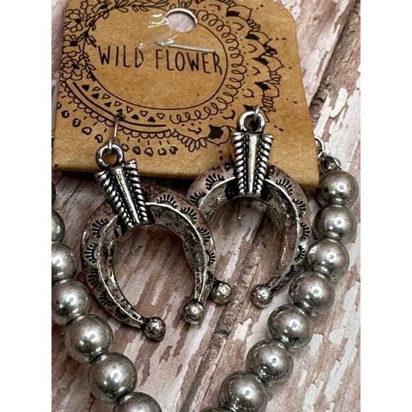 Faux Squash Blossom Necklace - Picture 4 of 4